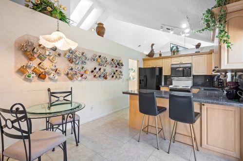 17370 Via Capri, Boca Raton FL 33496-2427 exterior