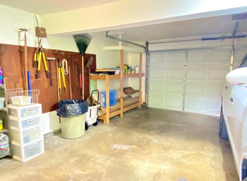 2623 51st St, Galveston TX 77551-5614 exterior