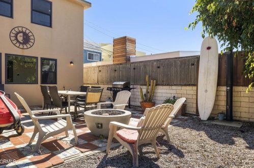 128 Camarillo Ave, Oxnard CA  93035-4605 exterior