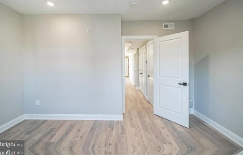 1702 22nd St, Philadelphia PA 19140-3831 exterior