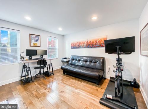 1237 Mascher St, Philadelphia PA 19140-4624 exterior