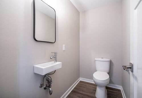 332 Clarence St, Milwaukee WI 53207-1547 exterior