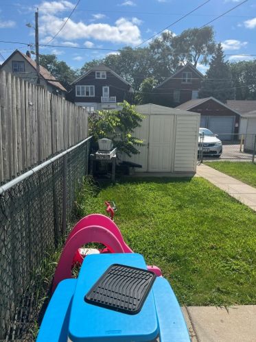 1640 28, Milwaukee WI 53215-1936 exterior