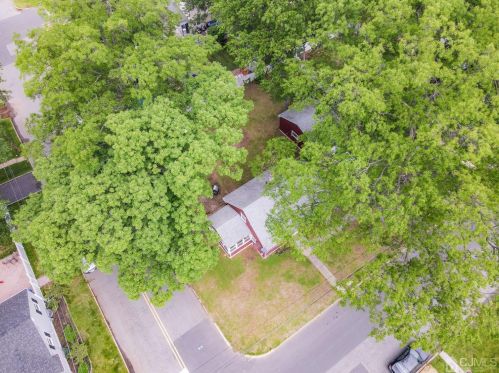 43 Park Ave, Avenel NJ 07001-1456 exterior