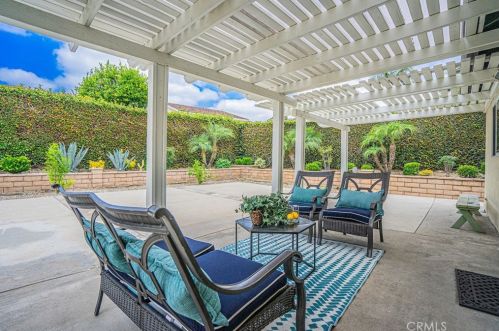 1301 Eltham Pl, Fullerton CA 92833-2021 exterior