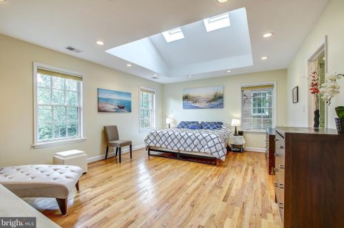 4658 Upton St, Washington DC 20016-2369 exterior