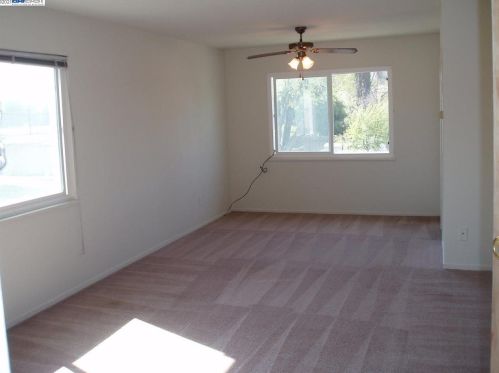 2770 Argyll Ave, Concord CA 94520-4760 exterior