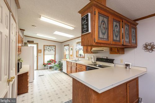 518 Pheasant Rdg Cir, Lancaster PA exterior