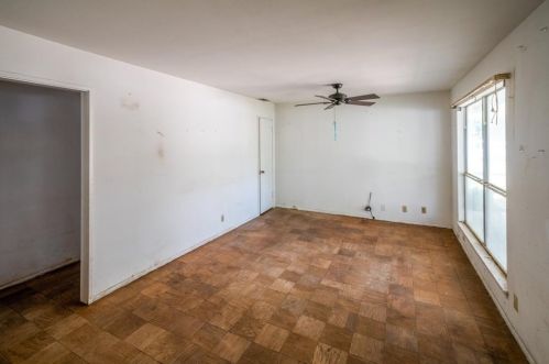 2520 Avenel Dr, Dallas, TX 75234-3429