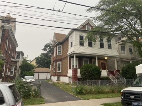 54 Burgess Pl, Passaic Park NJ  07055-8602 exterior