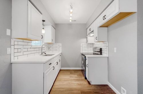 5412 Atascosa Dr, Austin, TX 78744-3850