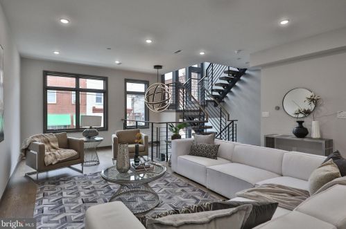 1024 Christian St, Philadelphia PA  19147-3707 exterior