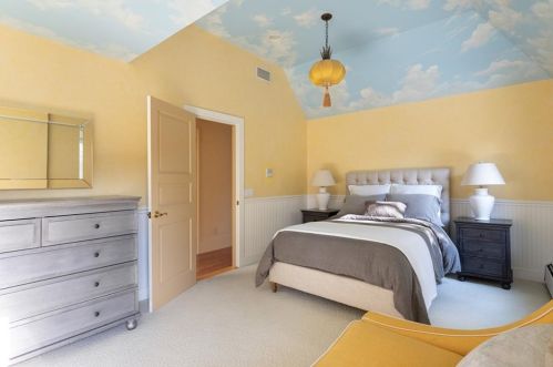 170 Blackstone Blvd, Providence RI 02906-5802 exterior