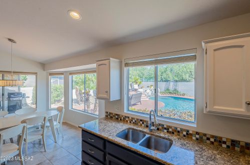 64364 Galveston Ln, Tucson AZ  85739-1020 exterior