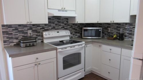 121 Queens Rd, Torrington CT 06790-2821 exterior