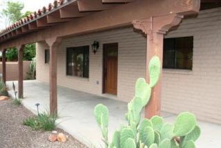 2305 Helen St, Tucson AZ  85719-4709 exterior