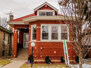 8250 Carpenter St, Chicago, IL 60620-3127