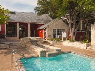 1912 William Cannon Dr, Austin TX  78745-5323 exterior