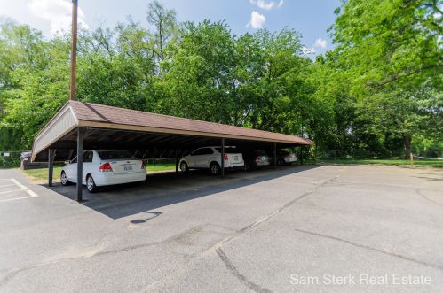 2433 Byron Center Ave, Wyoming MI exterior