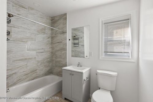 504 Ave, Belmar NJ 07719-2433 exterior