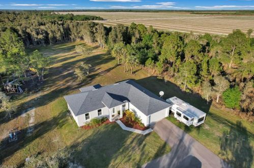 4645 66 Ave, Naples FL 34120-2652 exterior