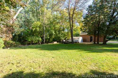 912 Westend Ave, Grand Rapids MI 49504-3847 exterior