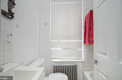 1000 6 St, Philadelphia PA 19147-4011 exterior