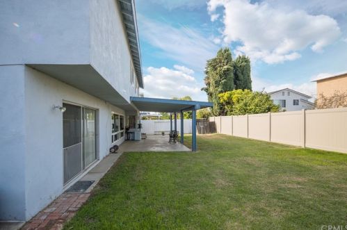 423 Cienaga Dr, Fullerton CA 92835-1103 exterior