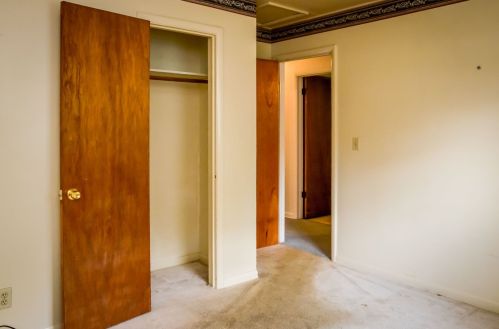 107 Delaware St, Bull Valley IL 60014-4970 exterior