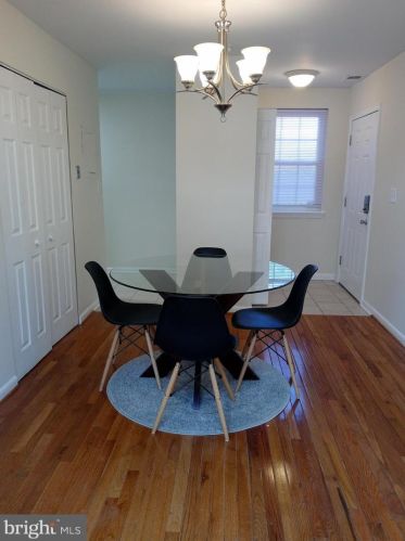 3026 Pineview Ct, Washington, DC 20018-1617