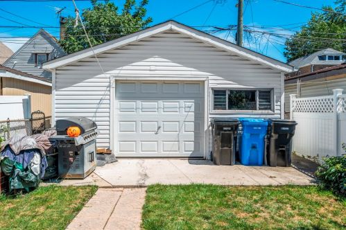 4543 Albany Ave, Chicago IL 60625-4545 exterior