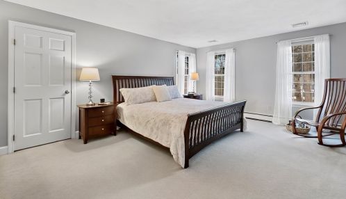 181 Johnny Cake St, North Andover MA 01845-5613 exterior