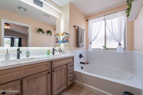 10367 Oakbrook St, Tucson AZ  85747-5965 exterior