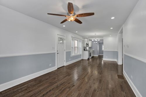 8232 Ridgeland Ave, Chicago IL  60617-1744 exterior