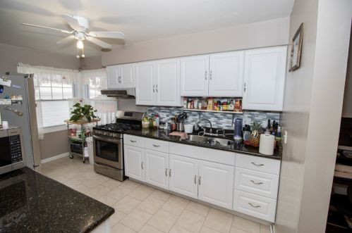 4838 Hawthorne Ave, Hillside IL 60162-1008 exterior