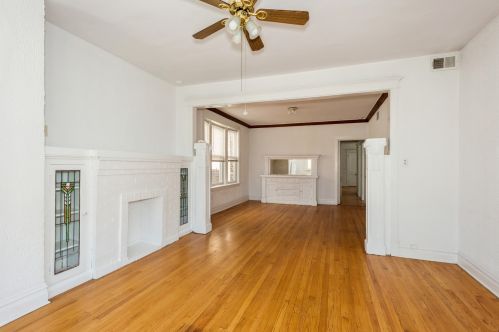 3319 Belden Ave, Chicago IL 60647-2509 exterior