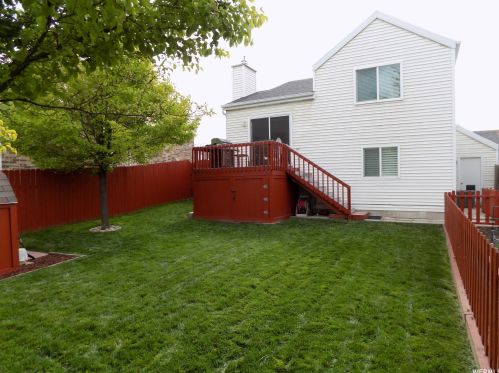 9139 Cripple Crk Cir, Taylorsville UT exterior