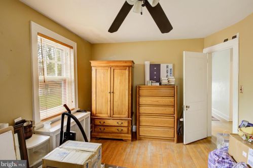 5 Cadwalader Dr, Trenton NJ 08618-3301 exterior