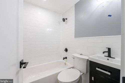 1281 Simms Pl, Washington DC 20002-7837 exterior