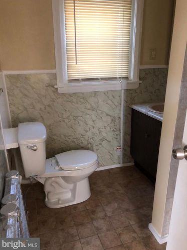 500 Franklin St, Chester PA 19013-4325 exterior