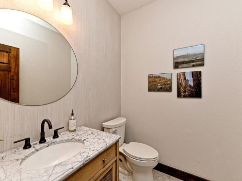 1501 Cyn Edge Dr, Austin TX 78733-2000 exterior