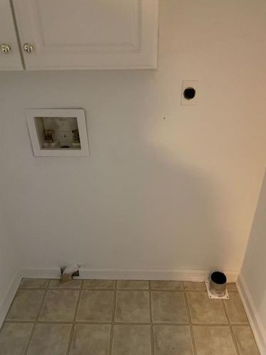 2127 Cambridge Ave, Atlanta GA  30337-1715 exterior