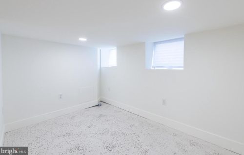 2020 16 St, Philadelphia PA 19121-2336 exterior