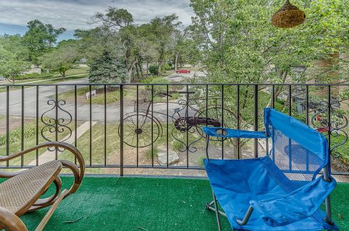 1003 Euclid Ave, Elmhurst IL  60126-5141 exterior