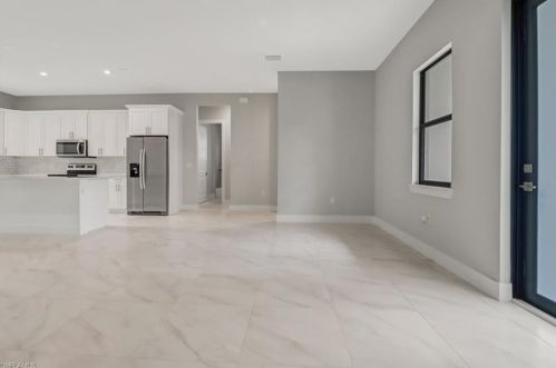 4239 18th Ave, Naples, FL 34117-0089