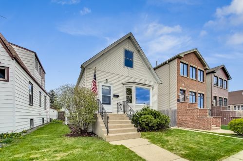 5027 Northwest Hwy, Chicago, IL 60630-2237