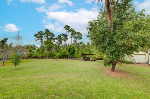 5502 Southwind Trl, Fort Pierce FL 34951-3557 exterior