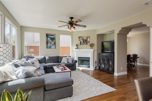 4582 Dunnwood Dr, Folsom CA 95762-9695 exterior