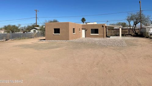 114 Kentucky St, Tucson, AZ 85714-3017