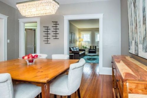 6 Parkway Rd, Brookline MA  02445-5463 exterior